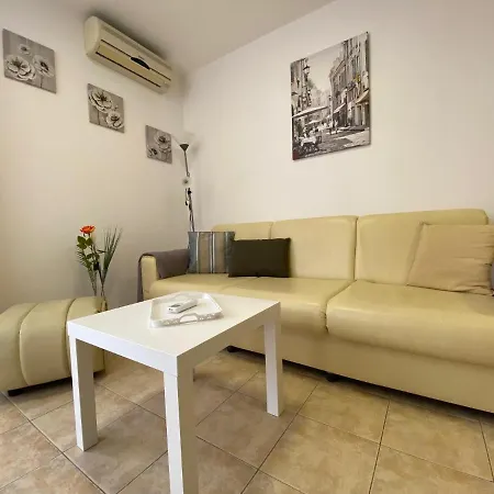 Anita A 25 Pool View Sunny Lejlighed *