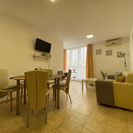 Апартамент Anita A 25 Pool View Sunny Слънчев бряг