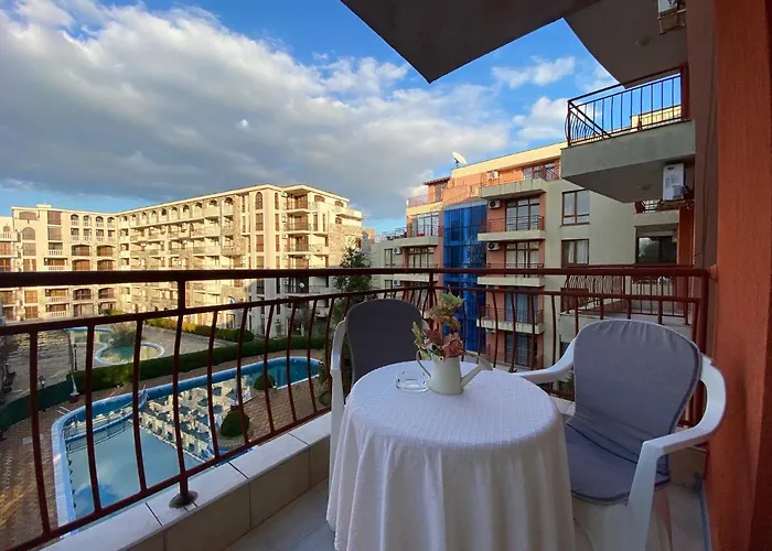 Anita A 25 Pool View Sunny Apartman *