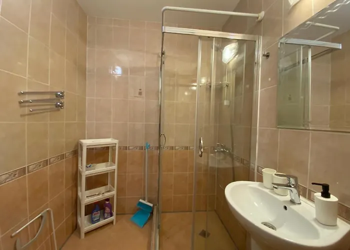 Anita A 25 Pool View Sunny