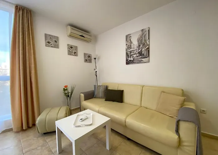 Anita A 25 Pool View Sunny * Napospart